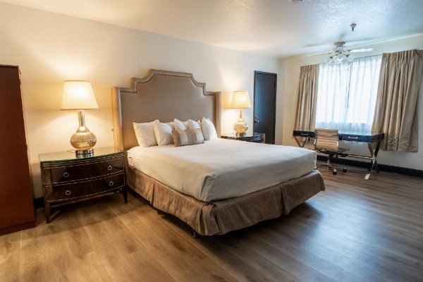 Sands Inn & Suites image 20